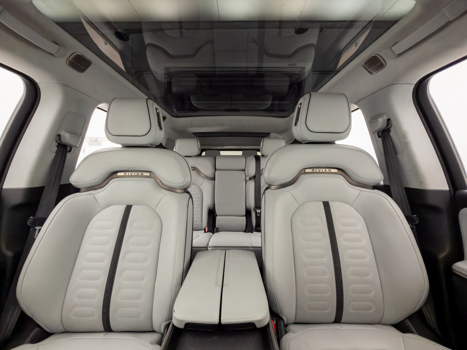 Used 2023 Rivian R1S Adventure AWD/4WD image 17