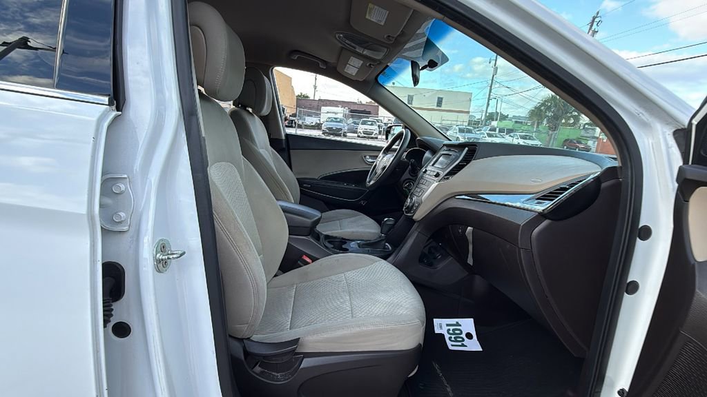 Used 2017 Hyundai Santa Fe Sport FWD image 35