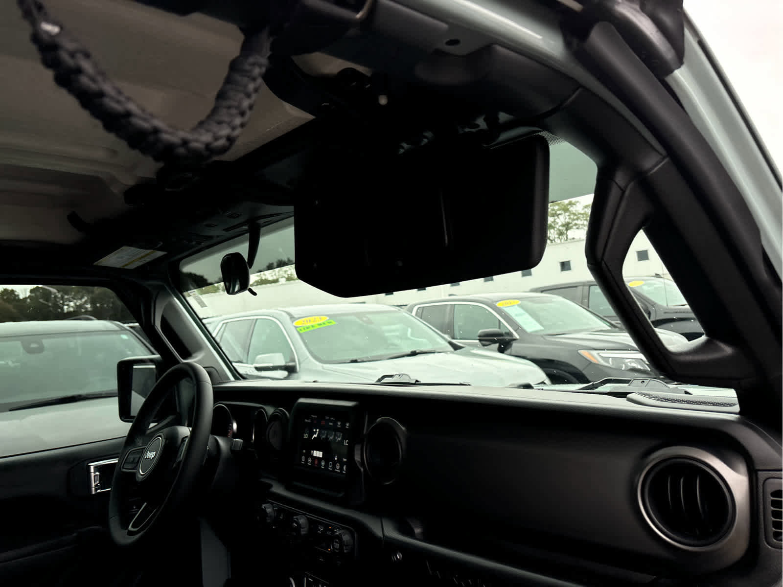 Used 2023 Jeep Wrangler Willys image 25