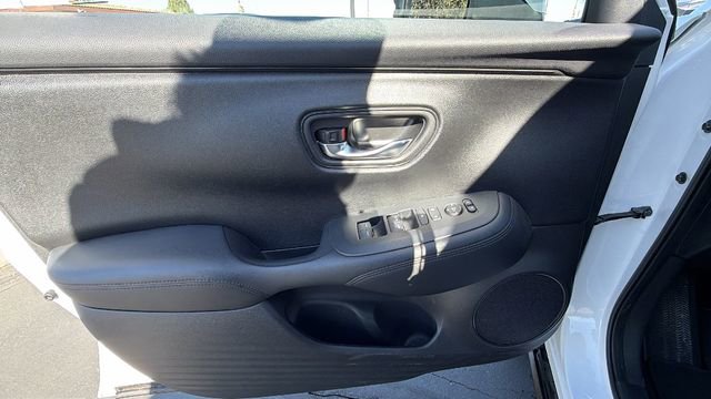 Used 2023 Honda HR-V LX image 19