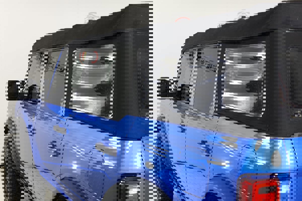 Used 2022 Ford Bronco Black Diamond image 42