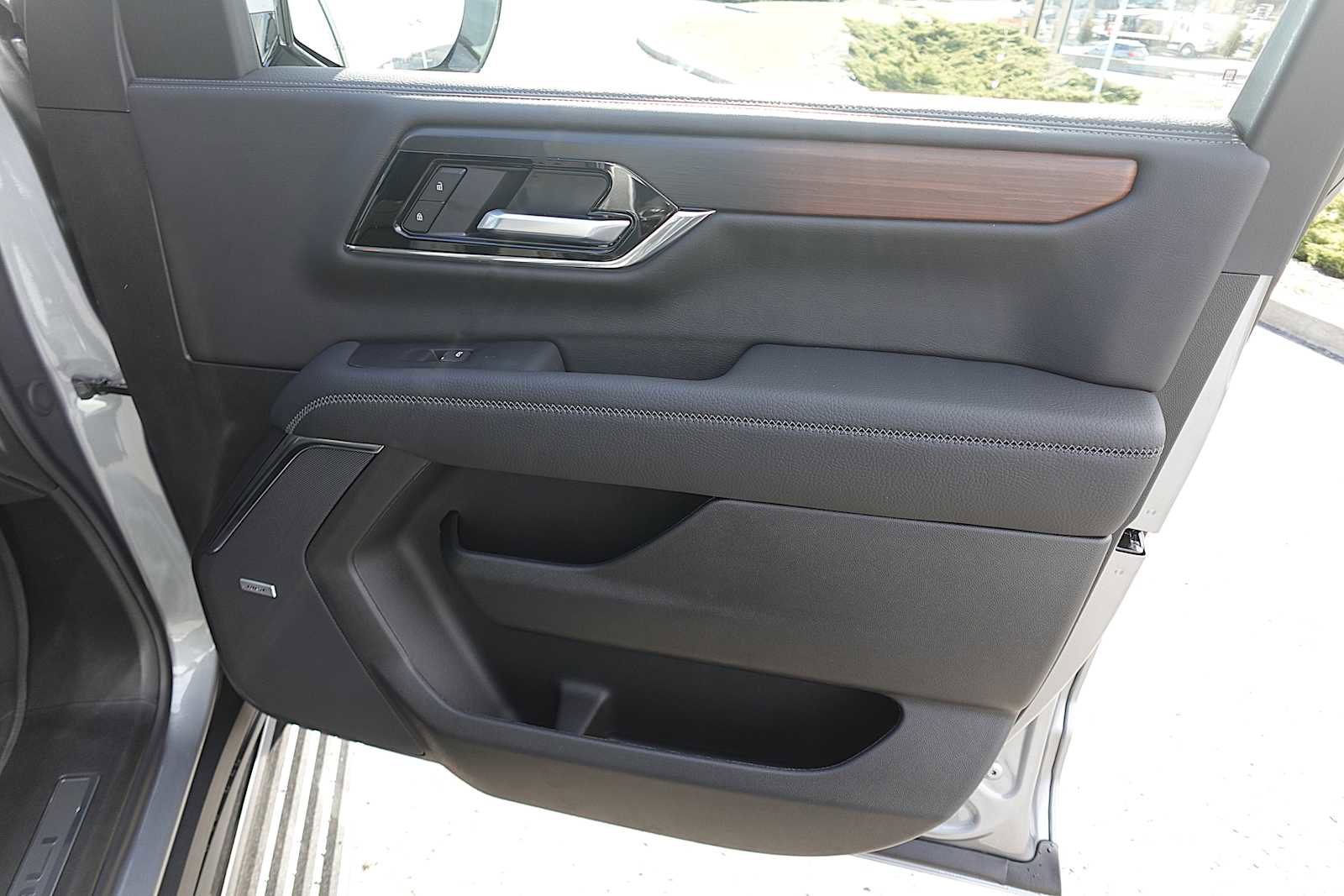 New 2026 GMC Yukon Denali w/ Denali Reserve Package image 31