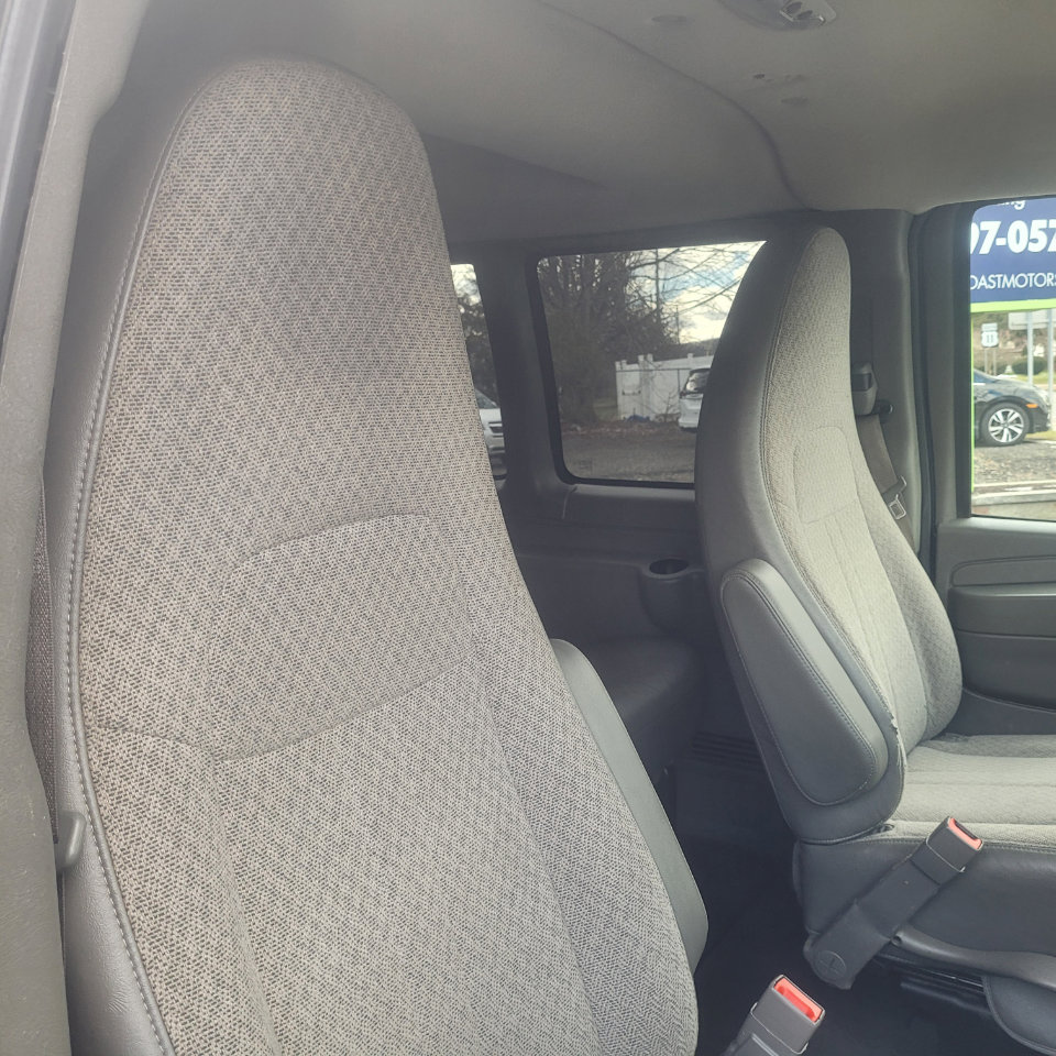 Used 2015 Chevrolet Express 3500 LT w/ LT Preferred Equipment Group image 23