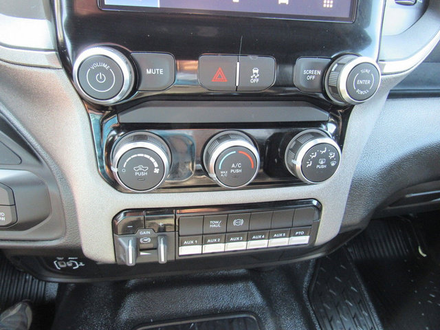 Used 2025 RAM 5500 Tradesman AWD/4WD image 37