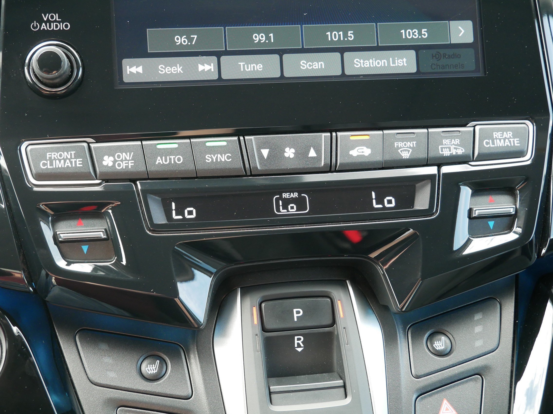 Used 2024 Honda Odyssey Touring image 23