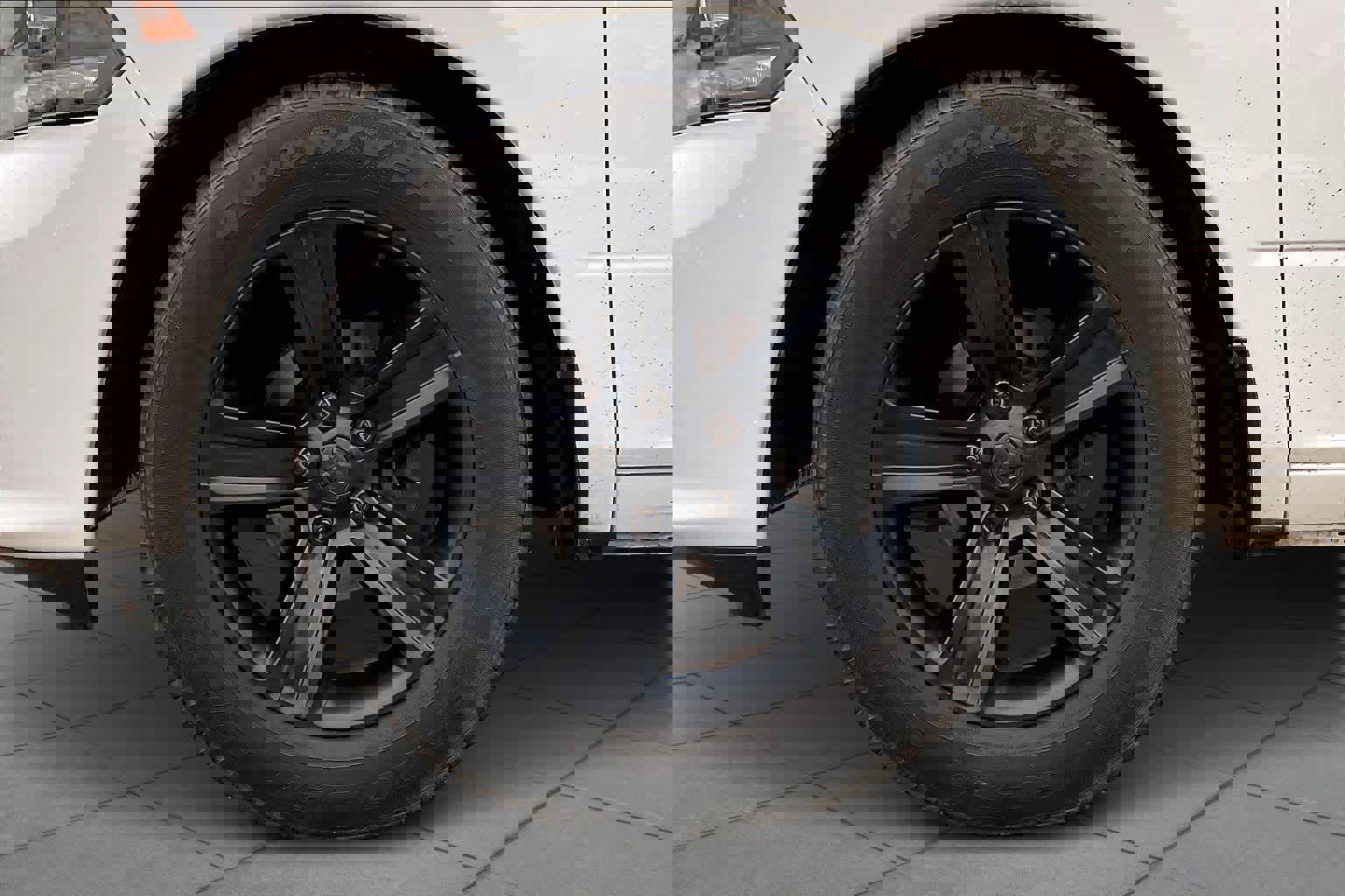 Used 2018 RAM 1500 Sport image 9