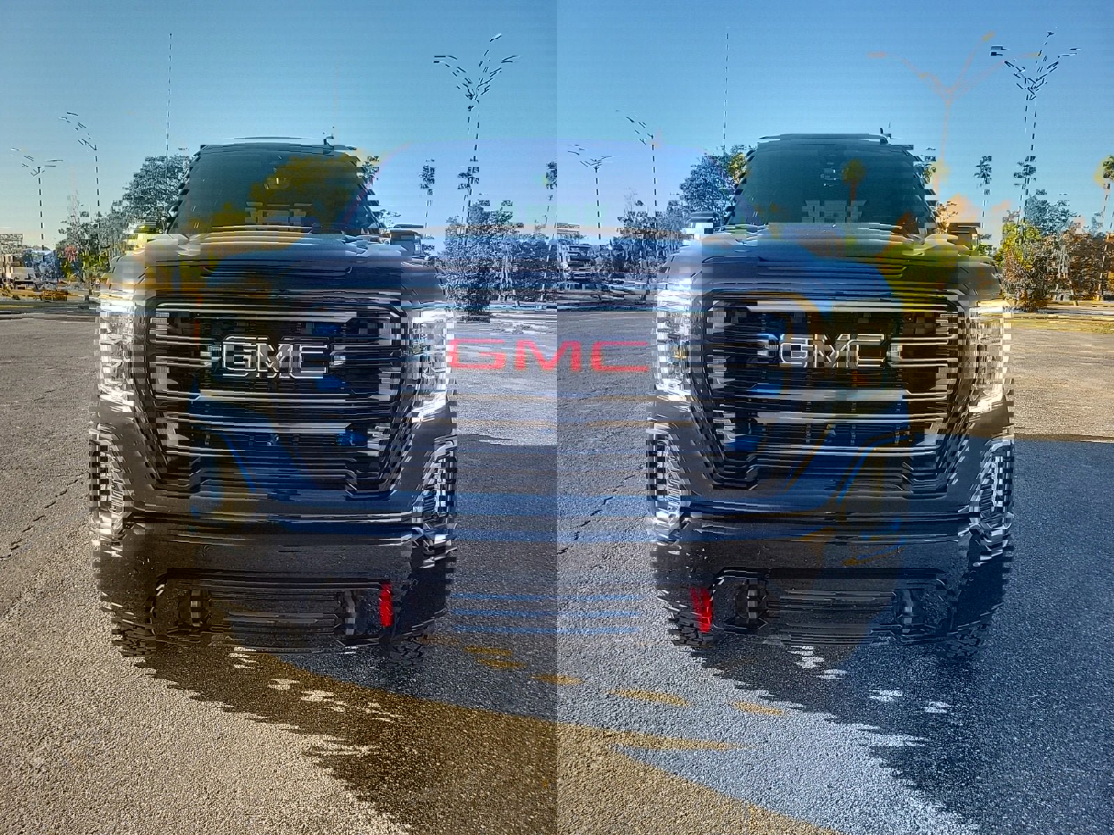 Used 2022 GMC Sierra 1500 AT4 w/ AT4 Premium Package image 4