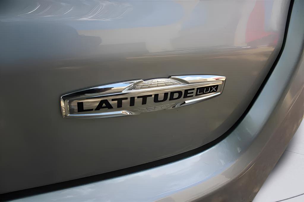 Used 2022 Jeep Compass Latitude AWD/4WD image 34