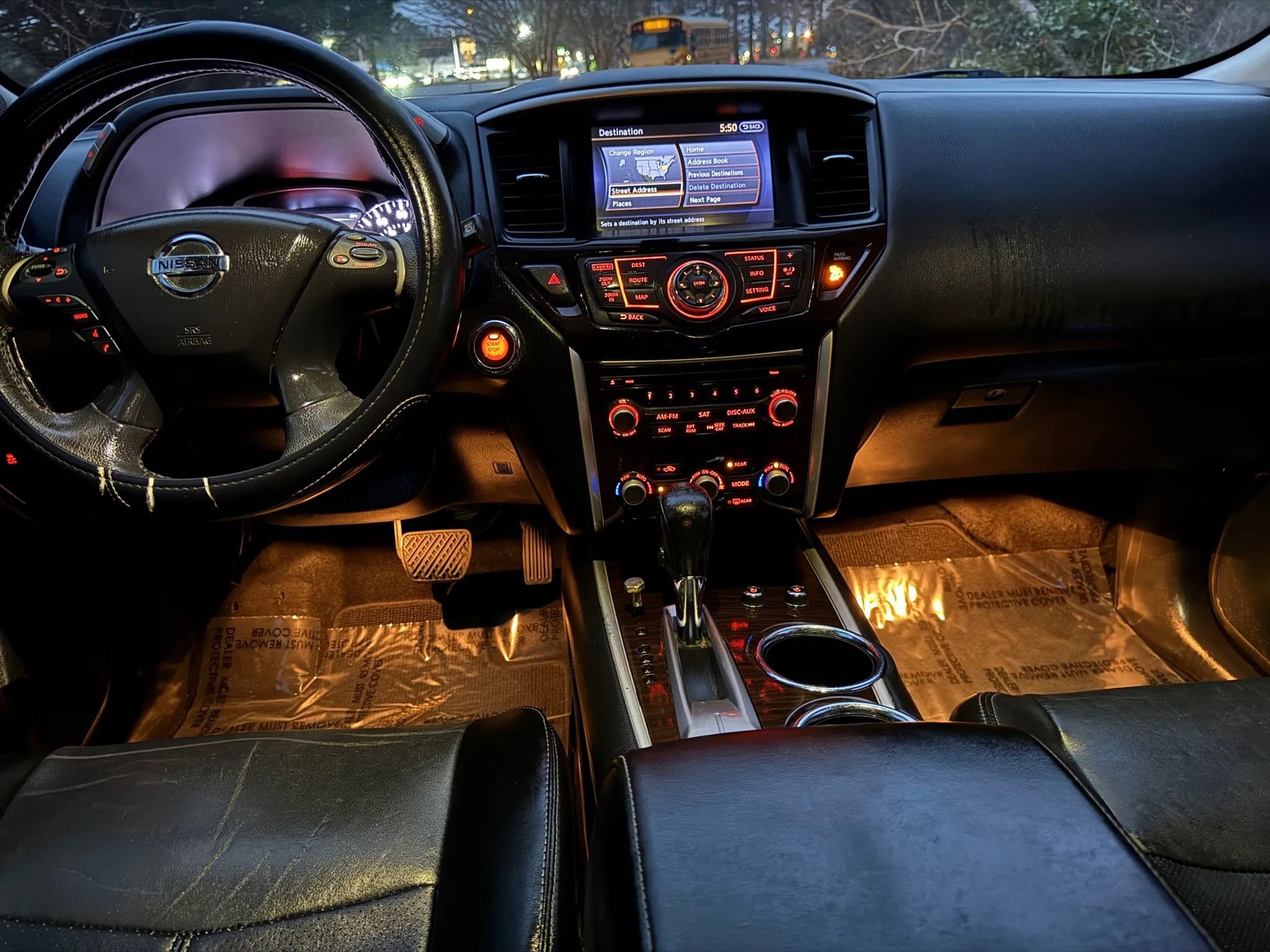 Used 2013 Nissan Pathfinder Platinum image 11