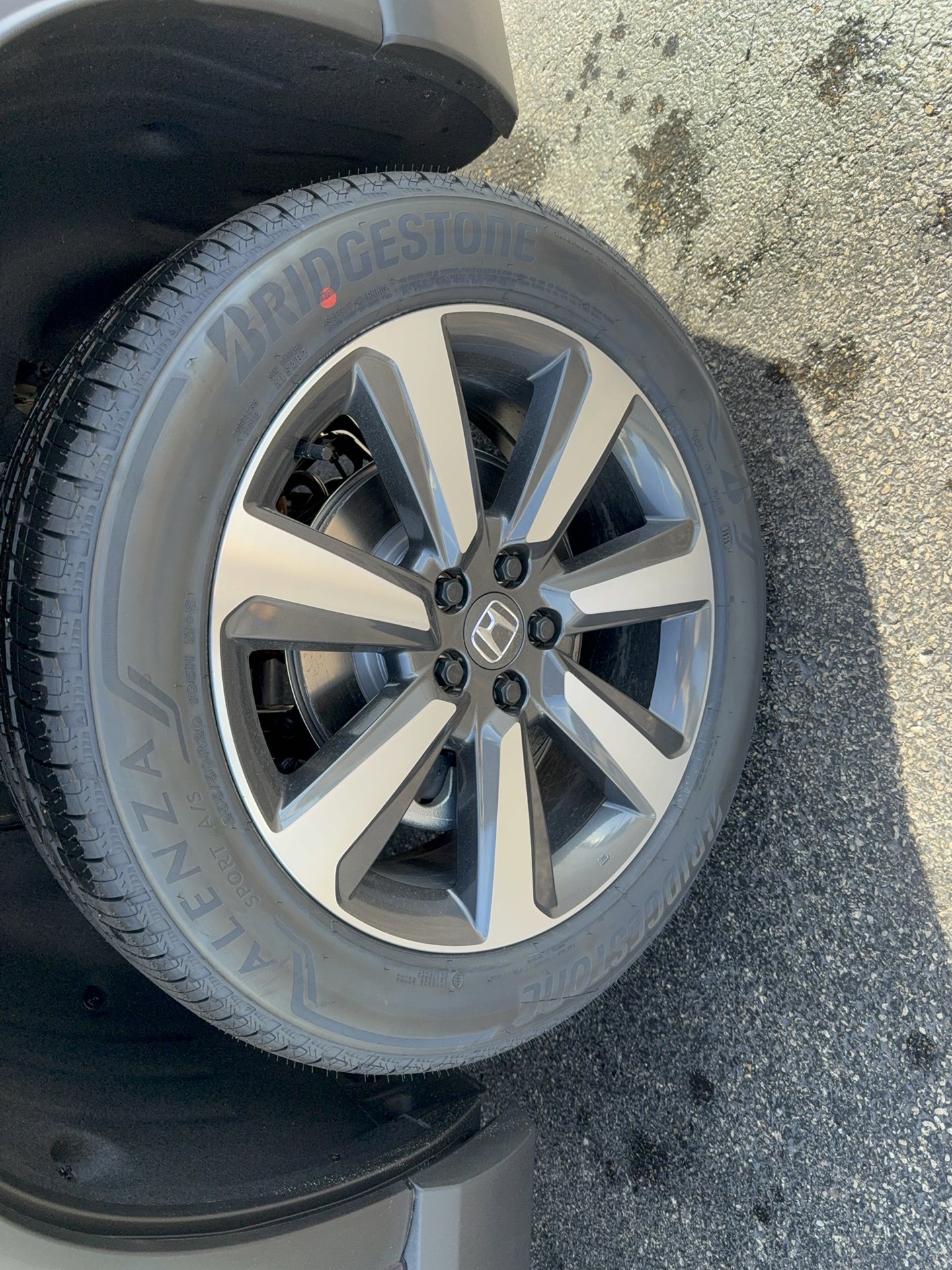 Used 2025 Honda Pilot Touring image 9