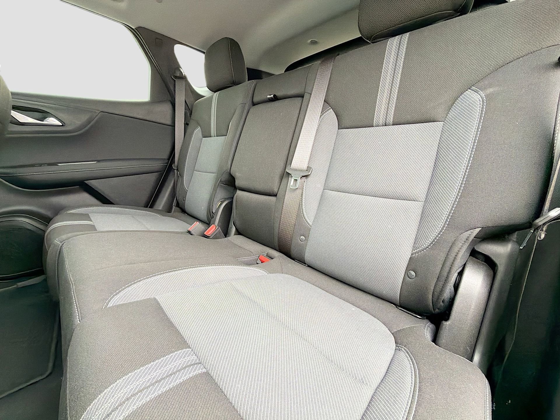 Used 2023 Chevrolet Blazer LT image 24