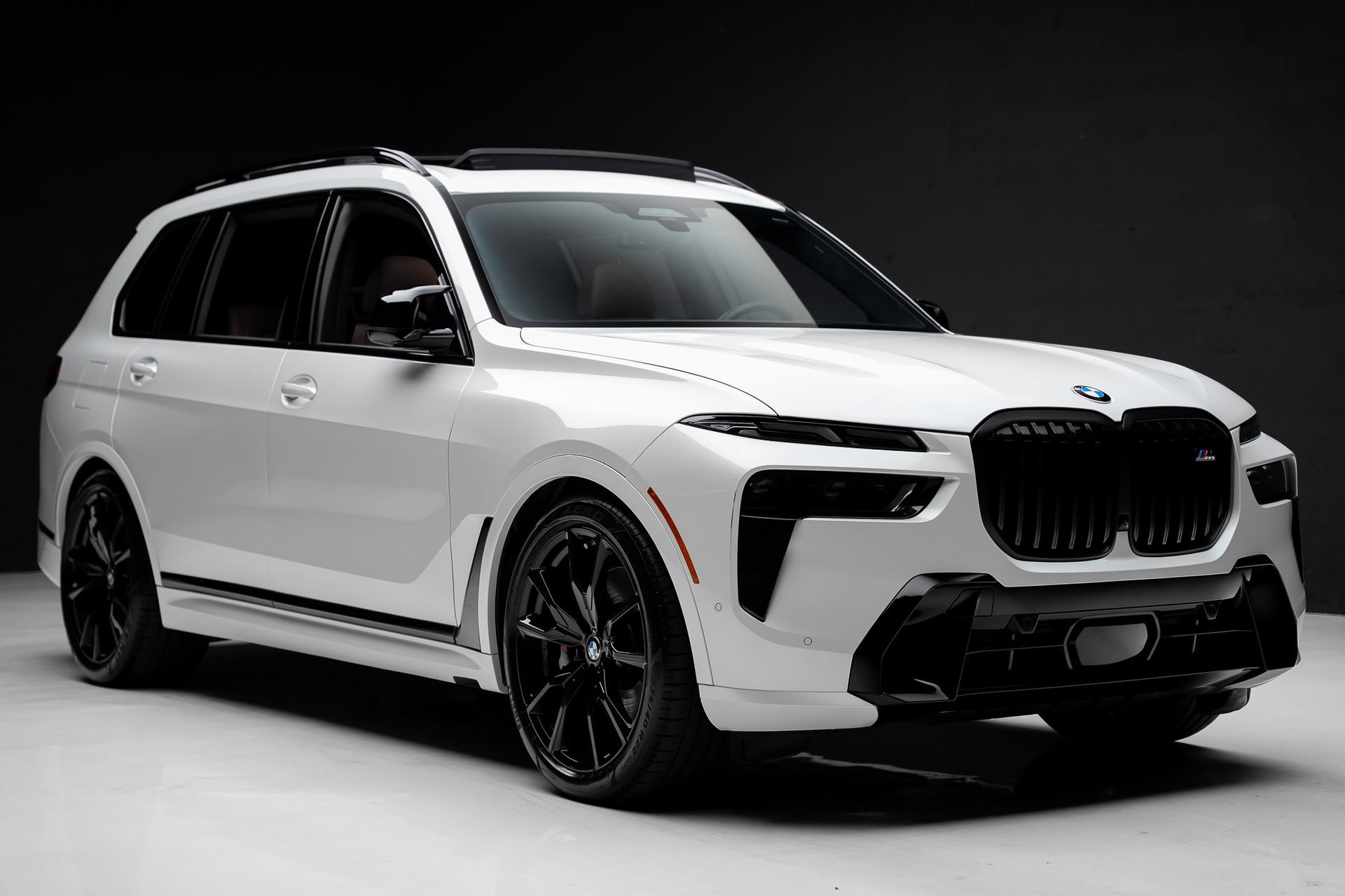 Used 2024 BMW X7 M60i AWD/4WD image 93