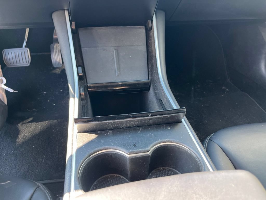 Used 2020 Tesla Model 3 Standard Range RWD image 15