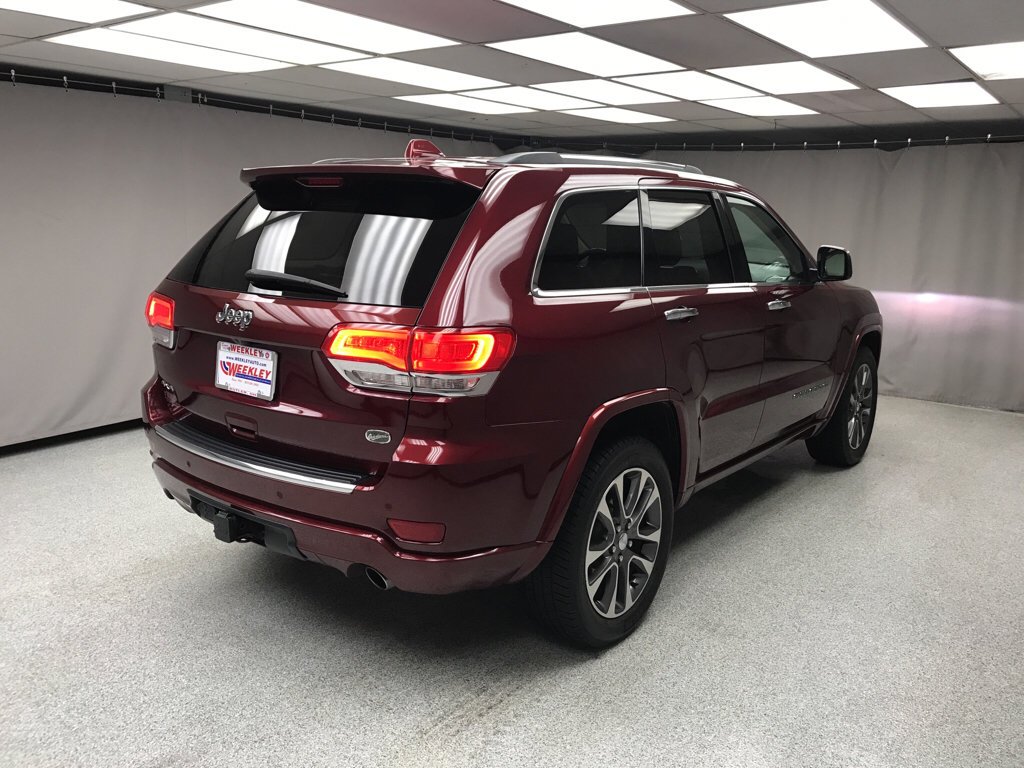 Used 2018 Jeep Grand Cherokee Overland AWD/4WD image 4