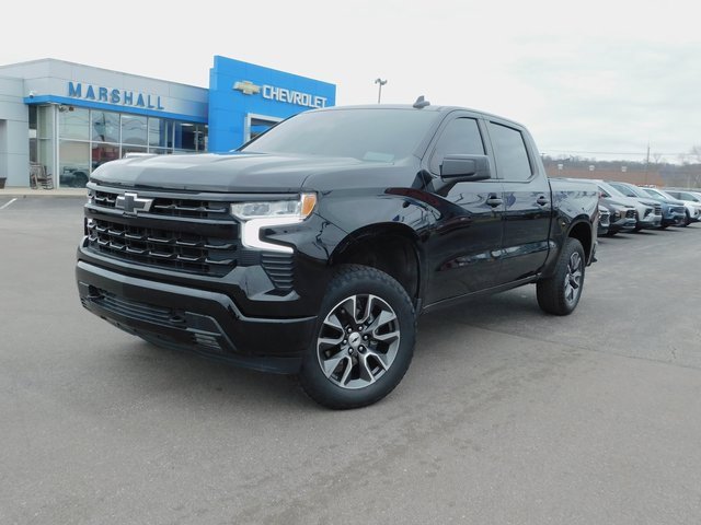 Used 2024 Chevrolet Silverado 1500 RST w/ Z71 Off-Road Package image 2