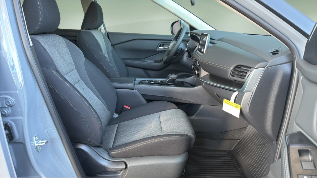 New 2026 Nissan Rogue SV AWD/4WD image 11