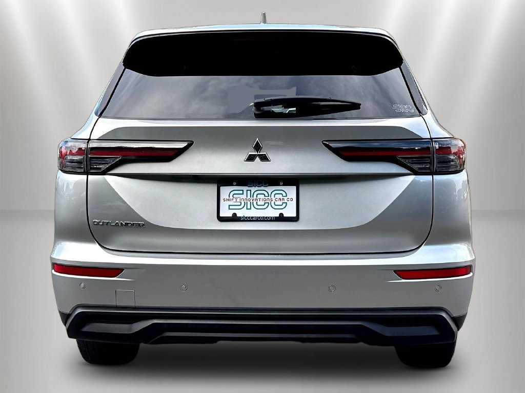 Used 2025 Mitsubishi Outlander ES AWD/4WD image 6
