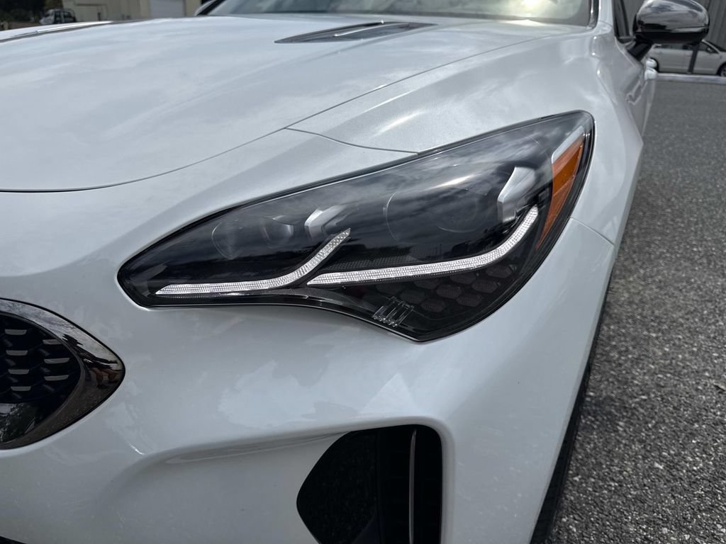 Used 2022 Kia Stinger GT2 w/ Red Interior Color Package RWD image 9