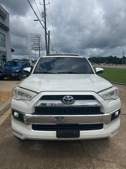 Used 2017 Toyota 4Runner Limited AWD/4WD image 2