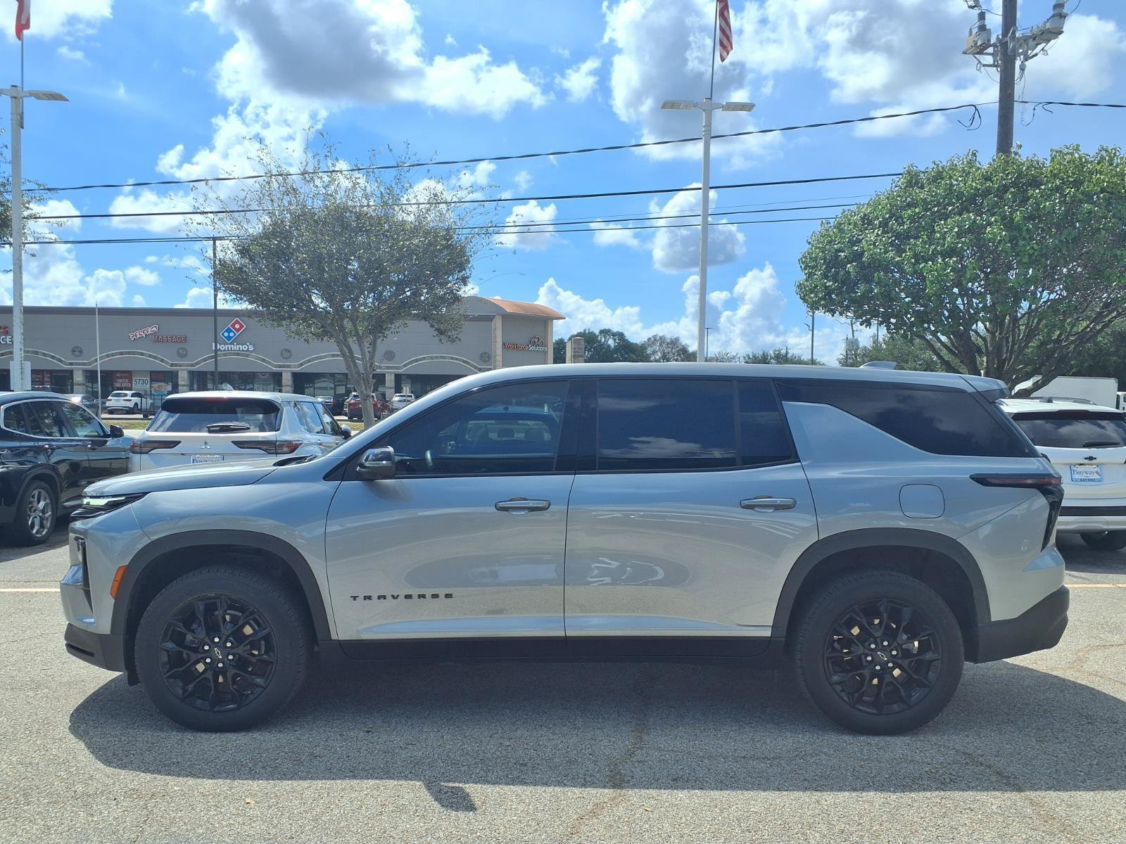 Certified 2024 Chevrolet Traverse LS w/ Midnight/Sport Edition FWD image 24