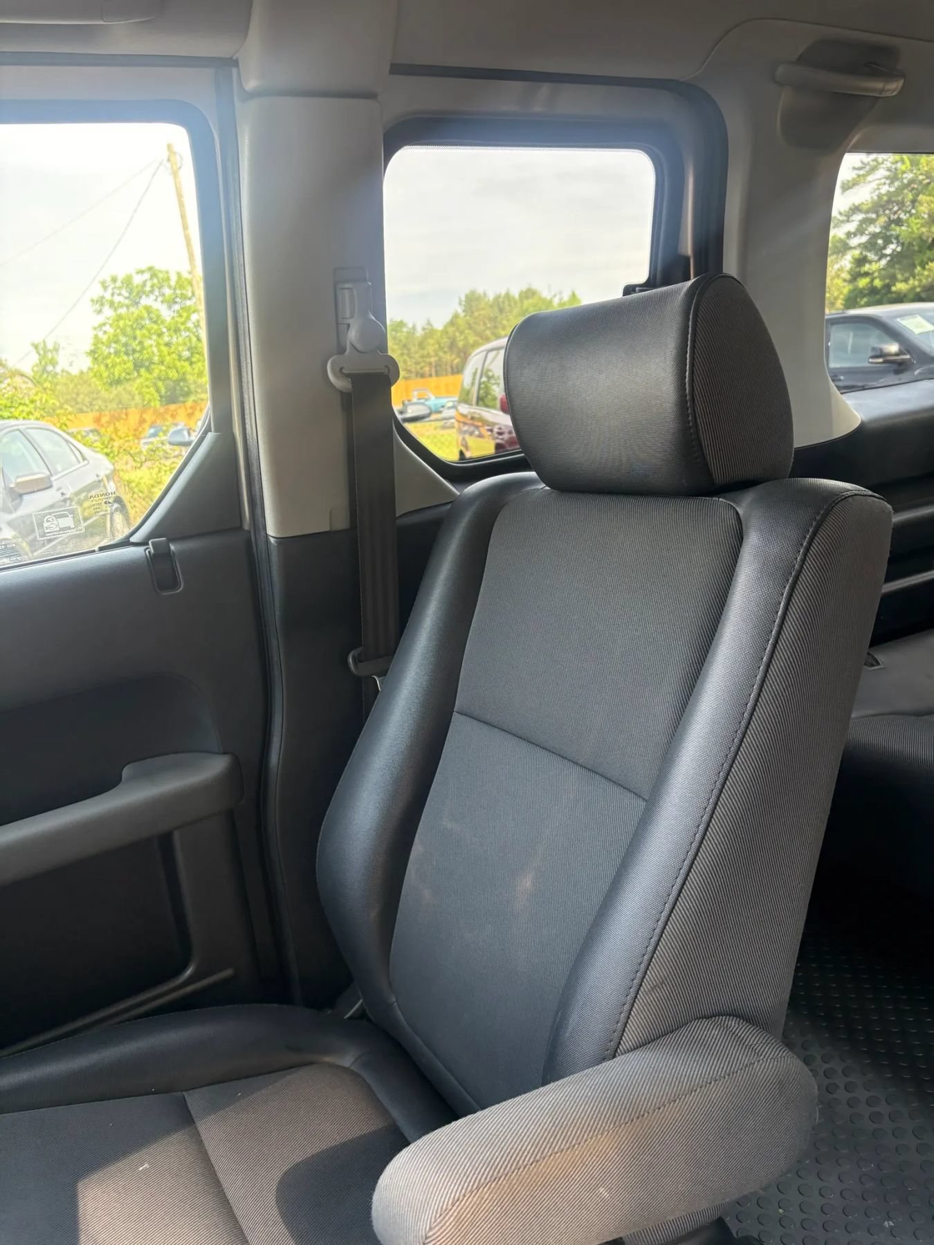 Used 2004 Honda Element EX image 42