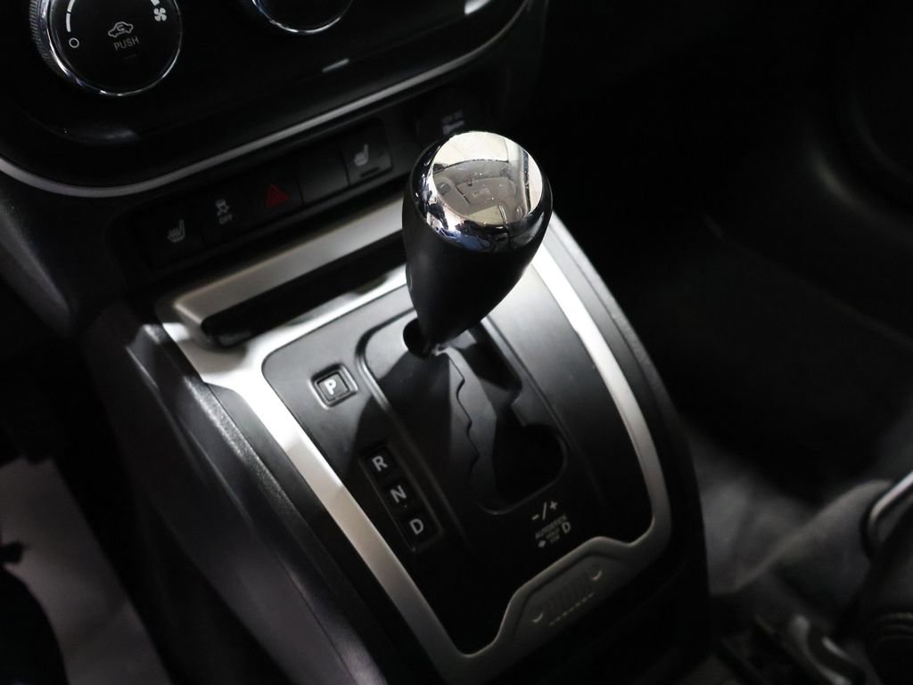 Used 2015 Jeep Compass High Altitude image 9
