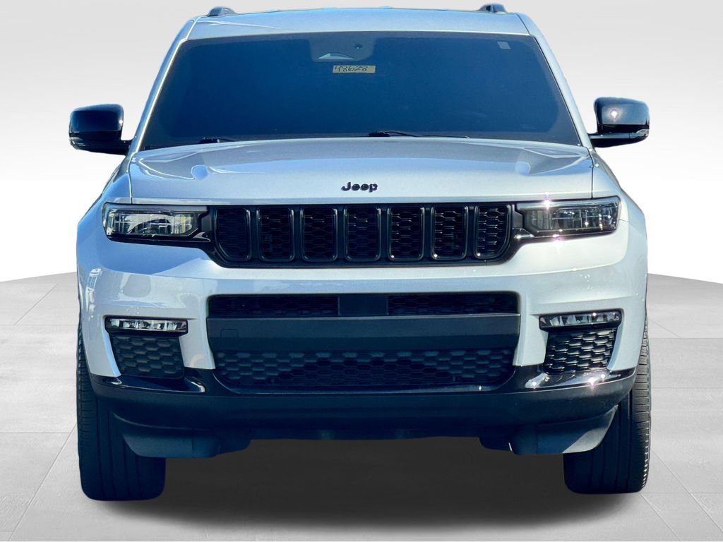 Used 2024 Jeep Grand Cherokee L Limited w/ Black Appearance Package AWD/4WD video 2