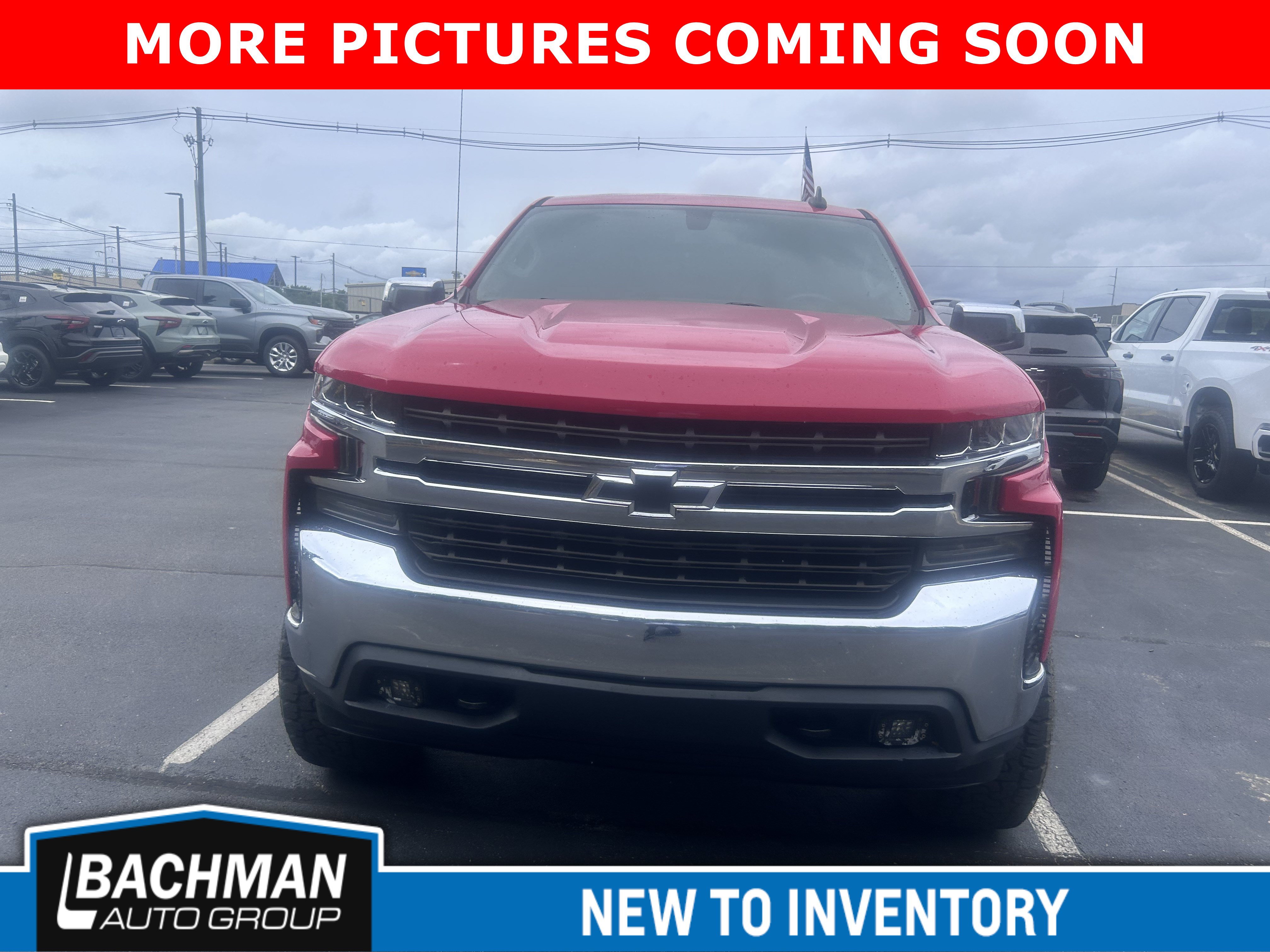 Used 2020 Chevrolet Silverado 1500 LT AWD/4WD image 2