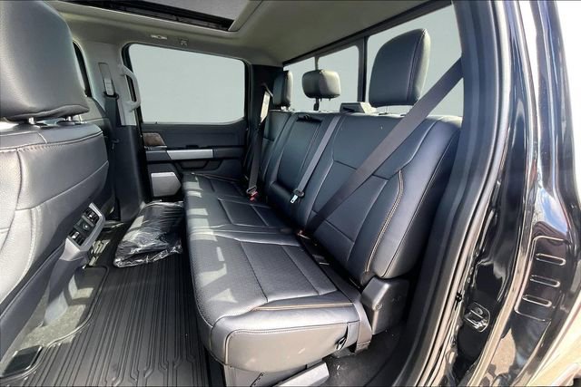New 2026 Ford F250 Lariat w/ Black Appearance Package image 10