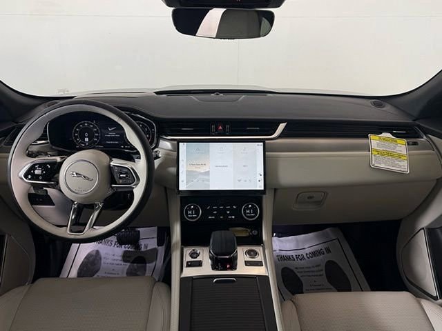 New 2026 Jaguar F-PACE R-Dynamic S image 24