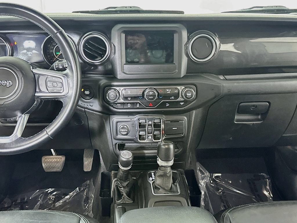 Used 2021 Jeep Wrangler Unlimited Sahara AWD/4WD image 20