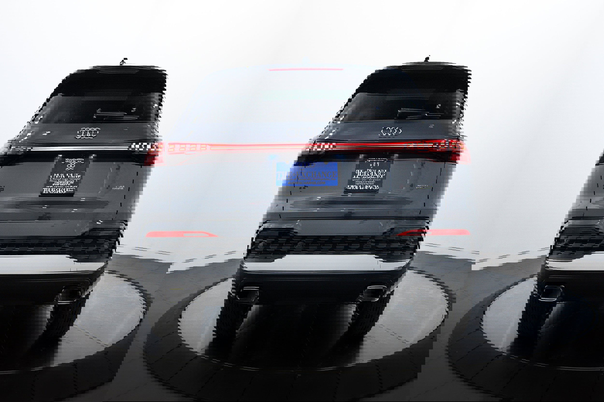 New 2025 Audi Q5 Premium image 18