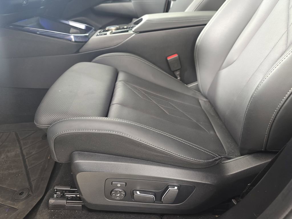 Used 2025 BMW X3 xDrive30i w/ Convenience Package AWD/4WD image 31