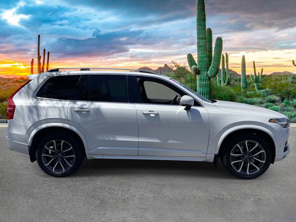 Used 2017 Volvo XC90 T6 Momentum w/ Vision Package AWD/4WD image 2