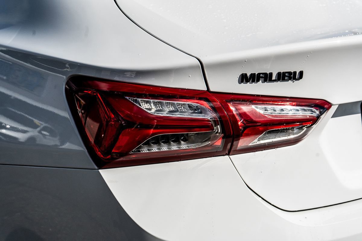 Used 2024 Chevrolet Malibu LT w/ Sport Edition image 8