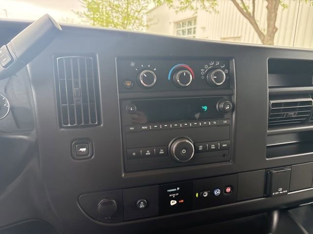 Certified 2025 Chevrolet Express 3500 LS RWD image 17