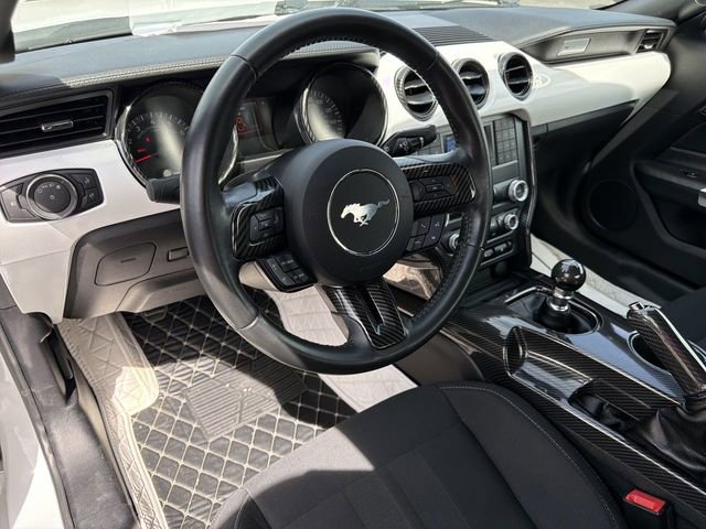 Used 2019 Ford Mustang GT RWD image 12