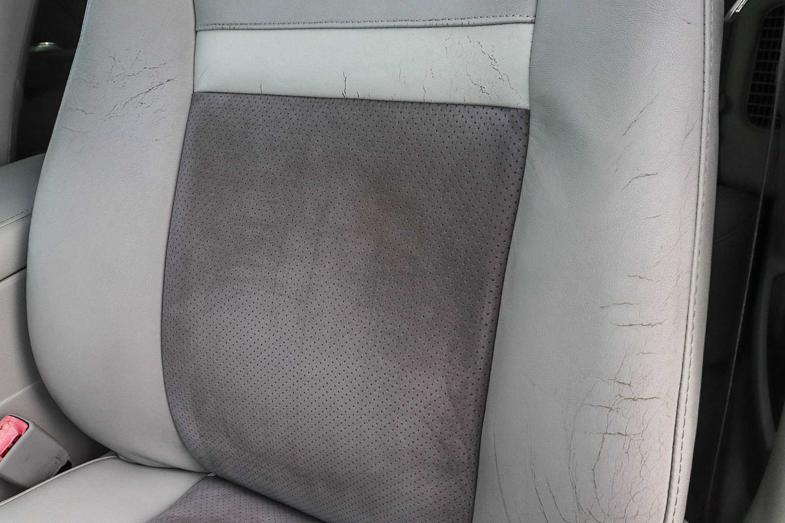 Used 2014 Toyota Camry XLE w/ Leather Package FWD image 30