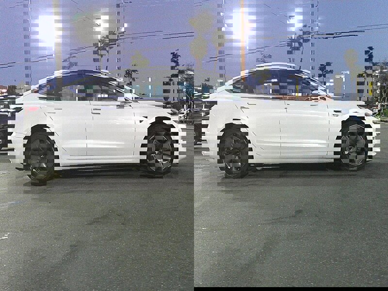 Used 2019 Tesla Model 3 Standard Range image 7