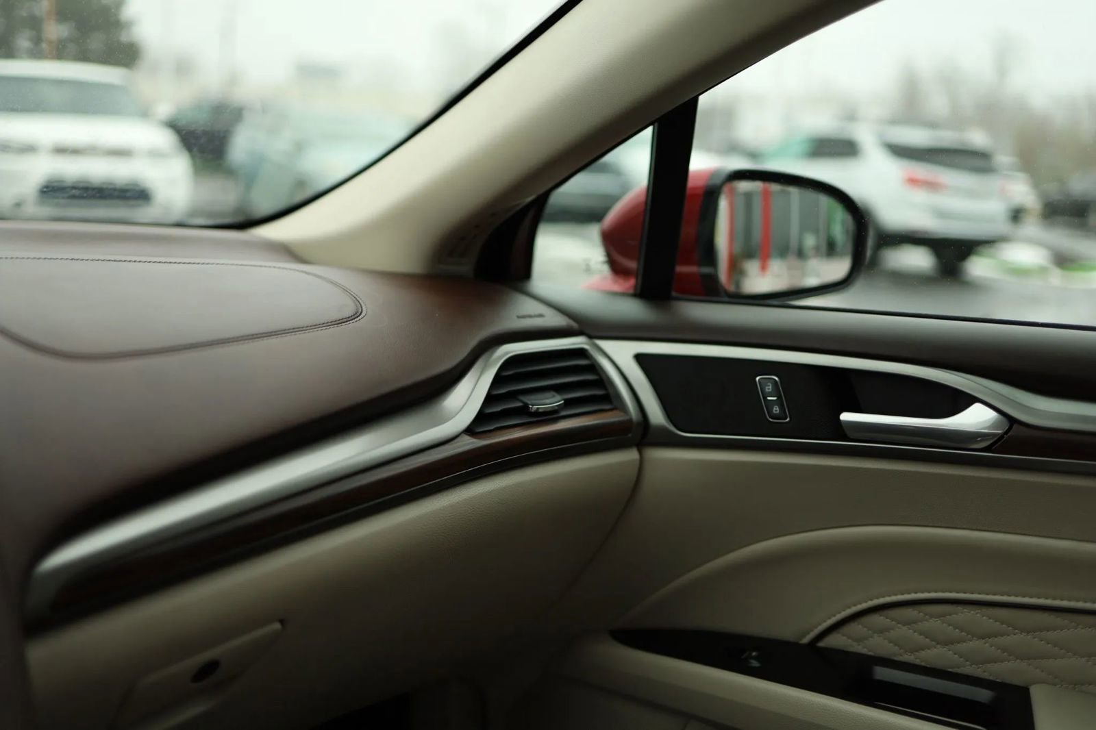 Used 2017 Ford Fusion Platinum image 29