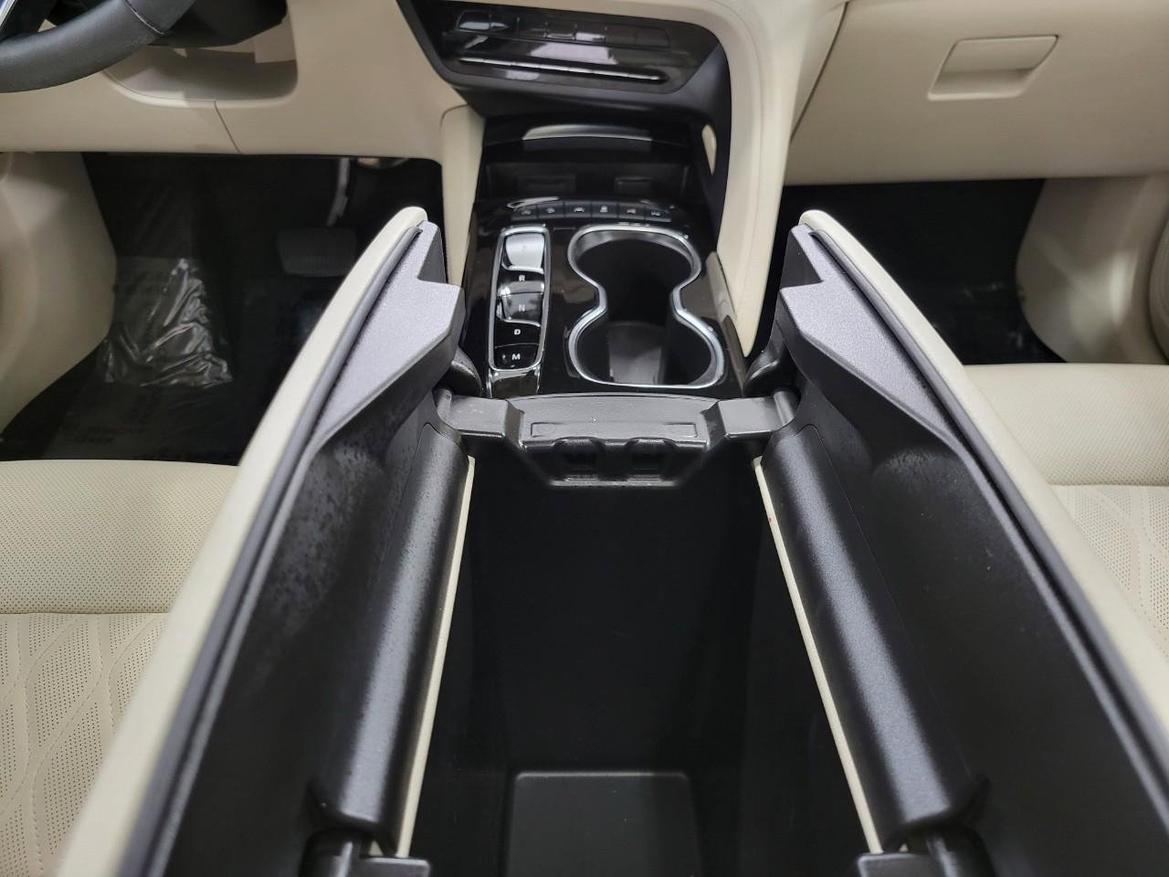 Used 2023 Buick Envision Avenir image 18