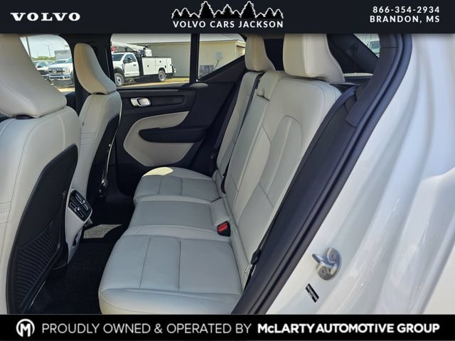 Certified 2026 Volvo XC40 B5 Plus w/ Protection Package Premier AWD/4WD image 17
