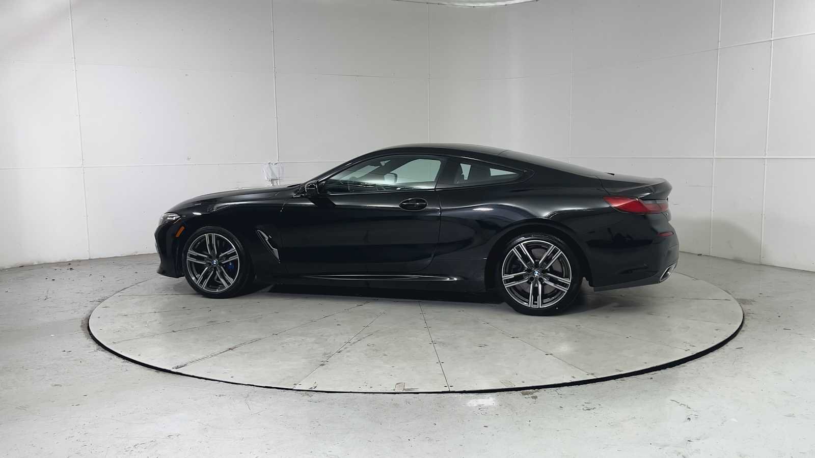 Used 2025 BMW 840i xDrive Coupe w/ Driving Assistance Package image 3