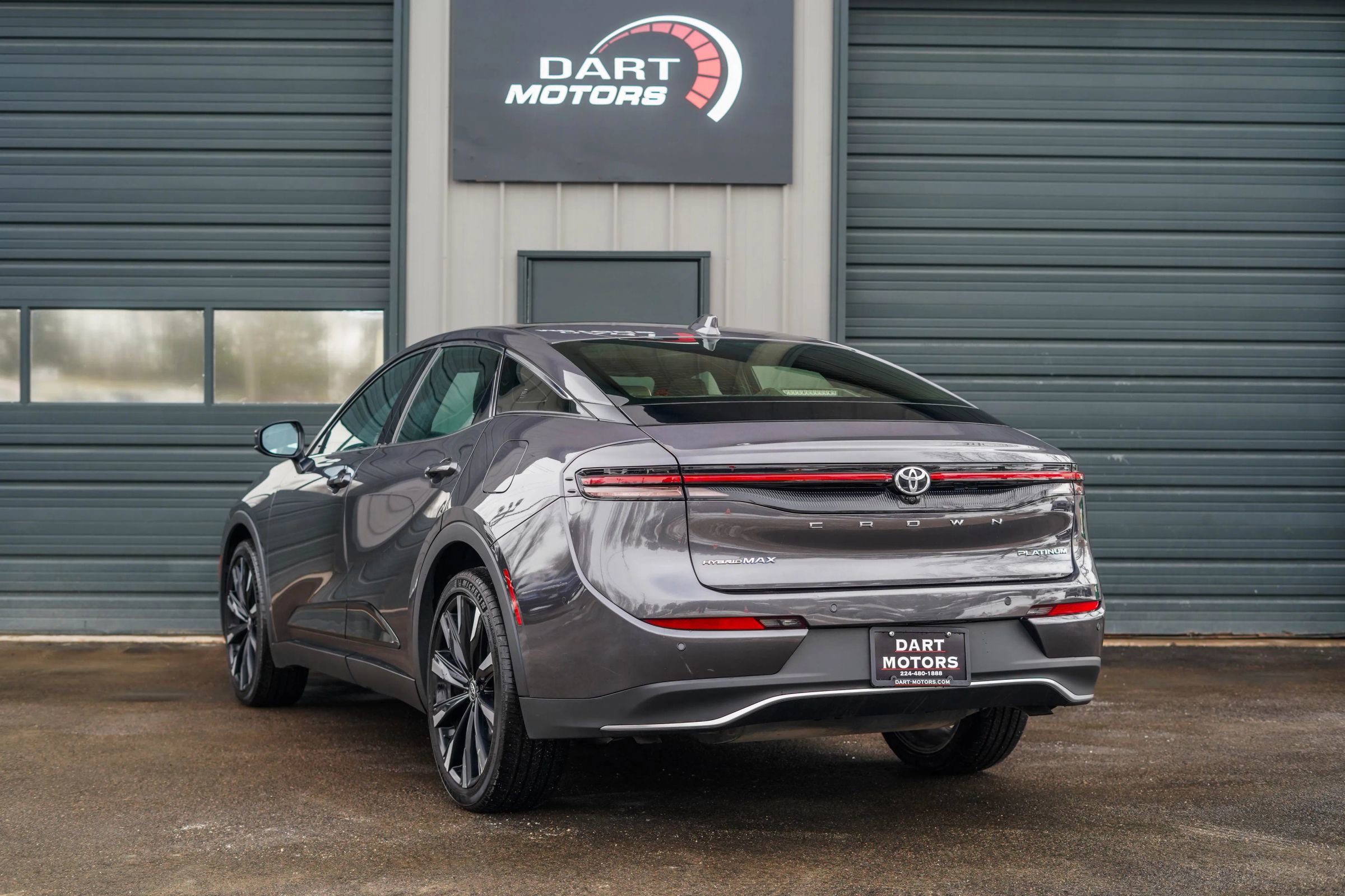 Used 2023 Toyota Crown Platinum image 5