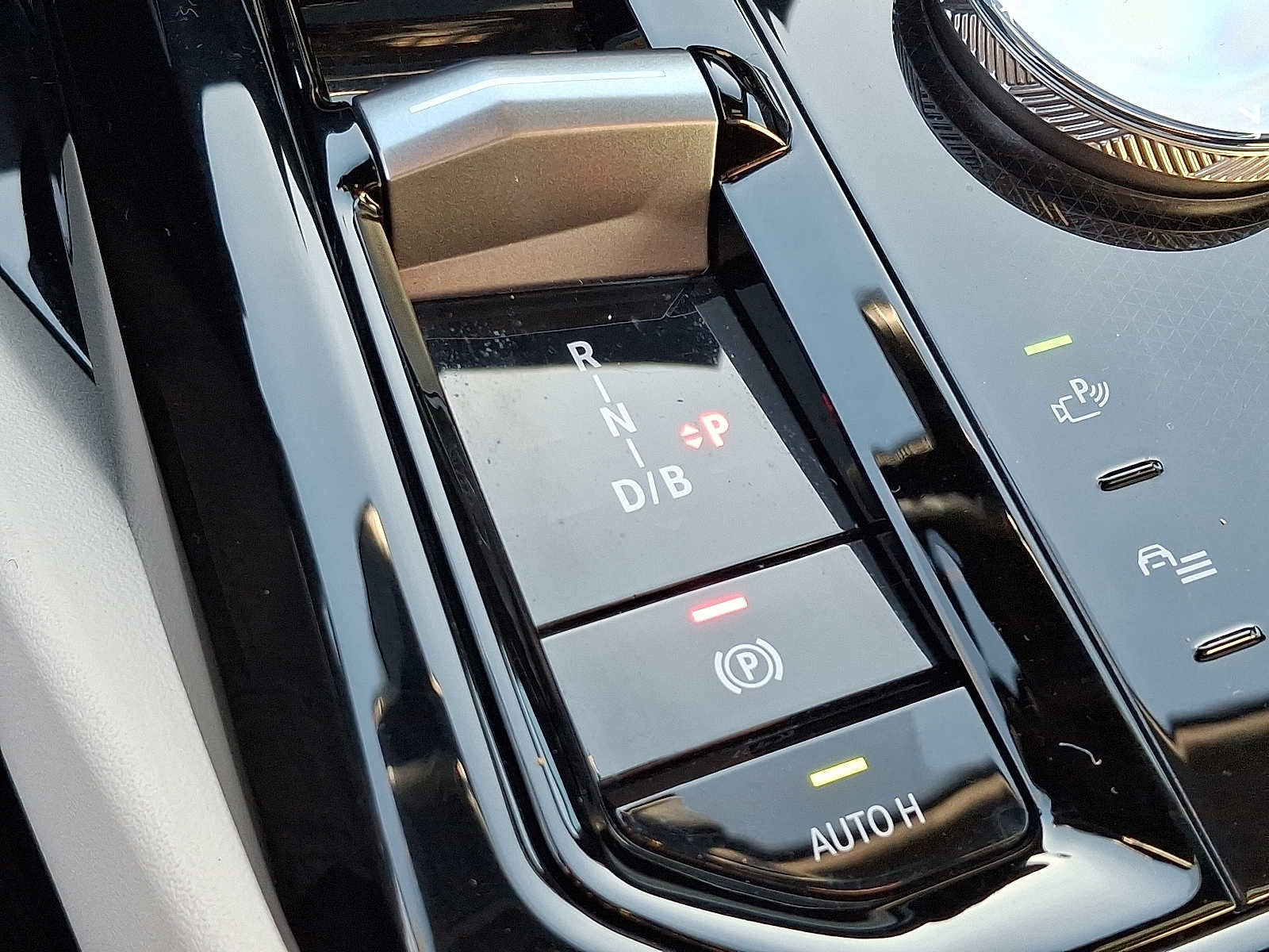 Used 2025 BMW i5 xDrive40 w/ M Sport Package image 15