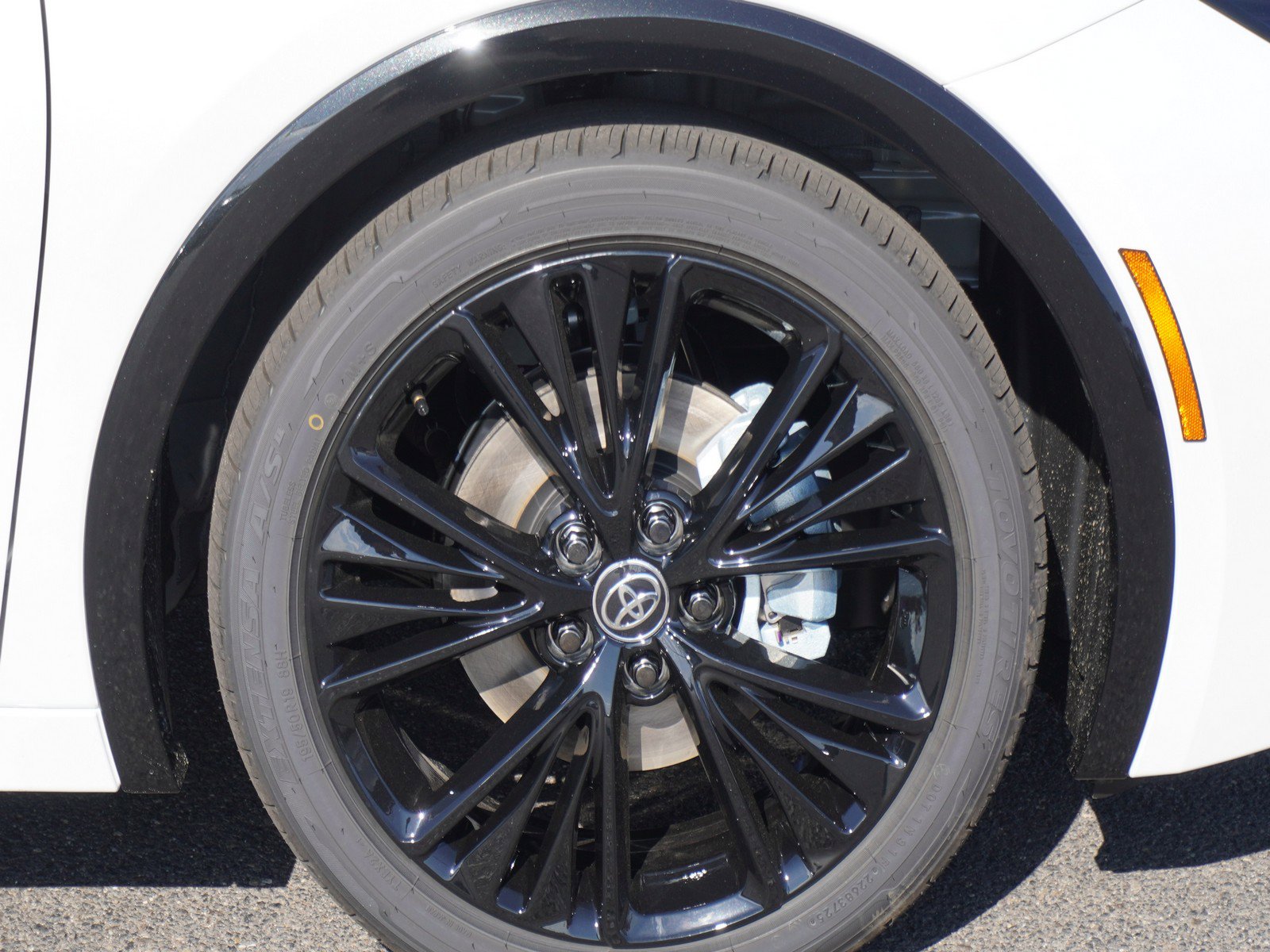 New 2026 Toyota Prius Plug-In Hybrid image 5