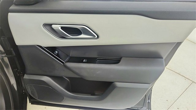 Used 2024 Land Rover Range Rover Velar Dynamic SE image 25