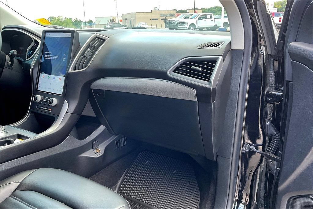 Used 2021 Ford Edge SEL w/ Convenience Package FWD image 17