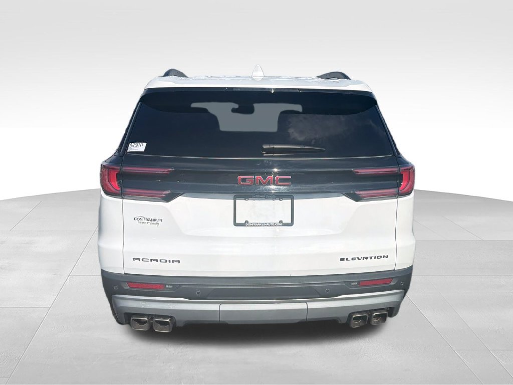 Used 2024 GMC Acadia Elevation w/ Luxury Package FWD image 4
