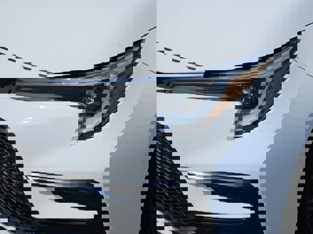 Used 2024 Toyota Corolla SE image 9